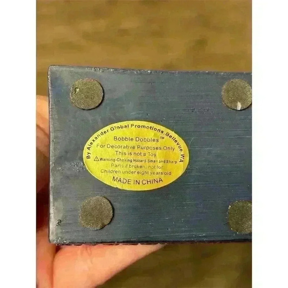 2011 Seattle Mariners Larry Bernandez Bobblehead MLB Baseball Collectible - Picture 8 of 8